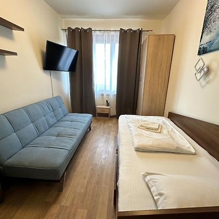 Dortin Hotel Arad Bagian luar foto